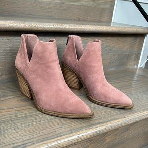 Vince Camuto Gigietta Stacked Heel Booties Booties - 6M, Pink